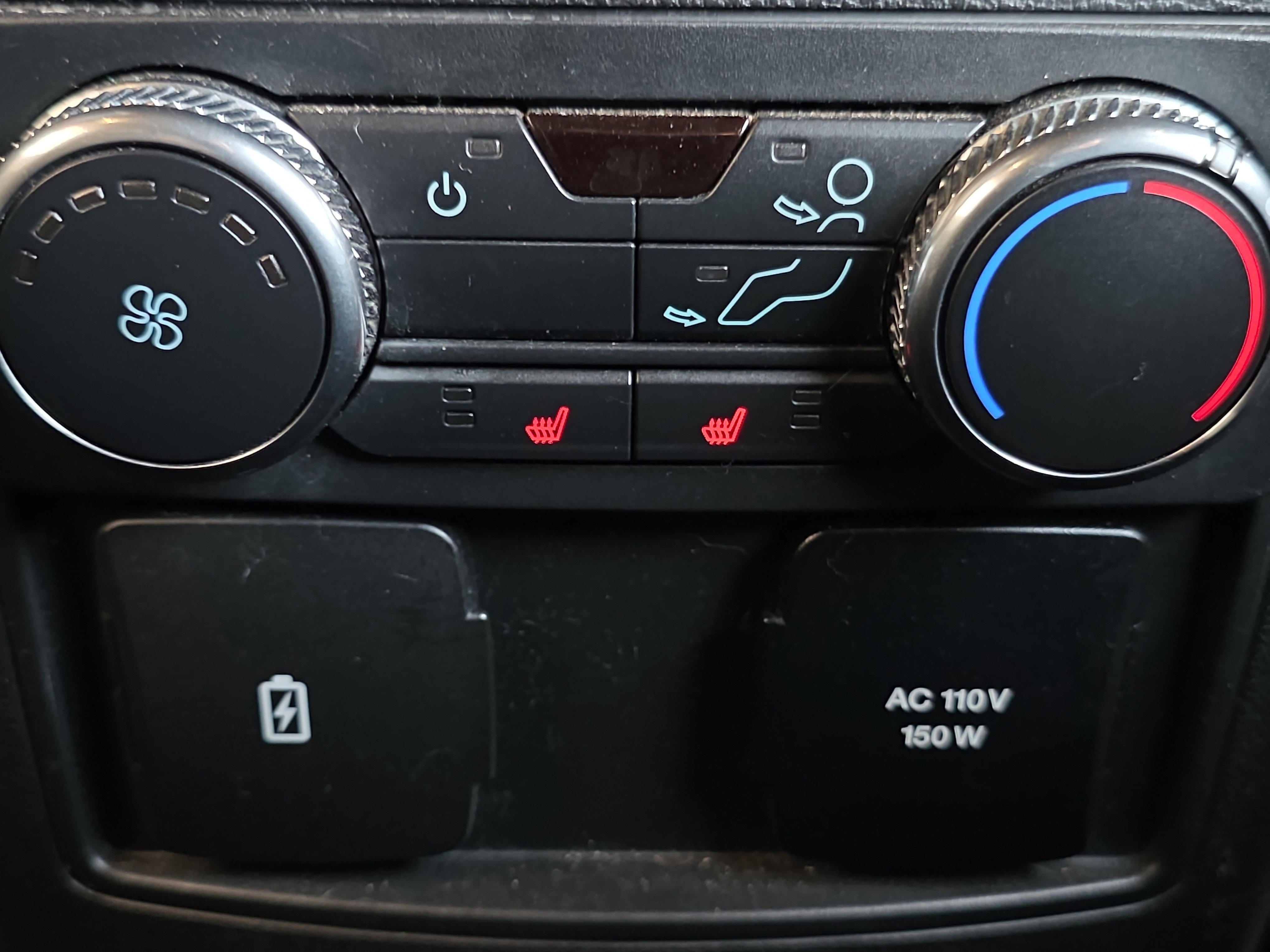 Used 2020 Ford Explorer ST image 32