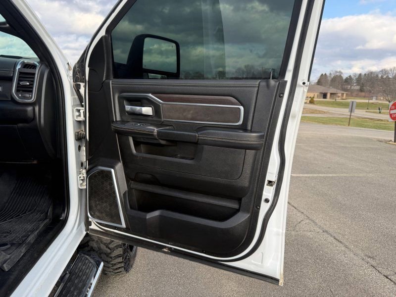 Used 2025 RAM 2500 Laramie image 21