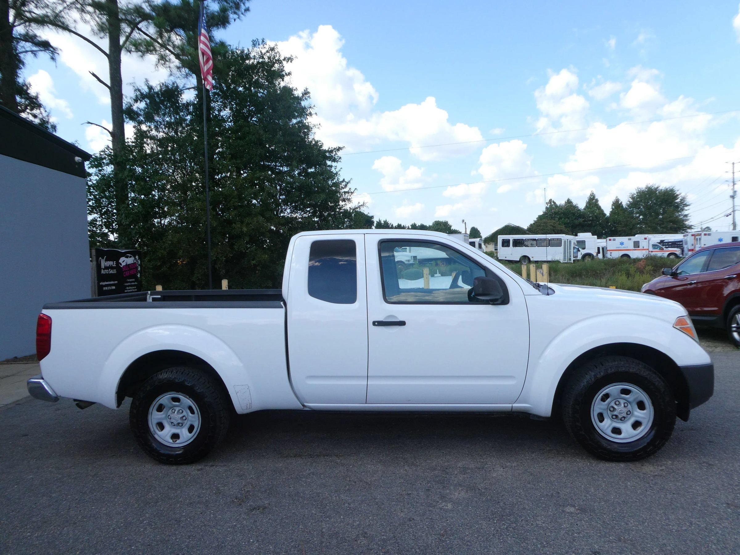 Used 2007 Nissan Frontier XE w/ Preferred Pkg RWD image 4