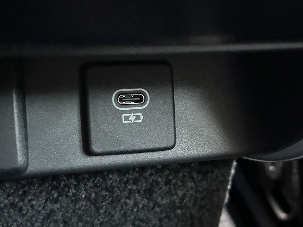 Used 2023 Land Rover Range Rover SE AWD/4WD image 24
