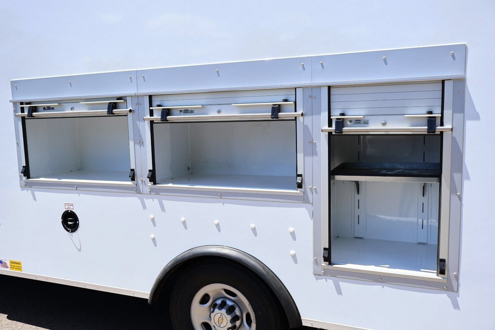 Used 2024 Chevrolet Express 3500 w/ Power Convenience Package RWD image 6