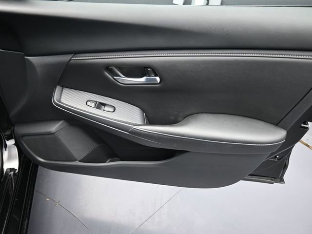 Used 2025 Nissan Sentra SV image 31