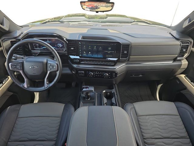 Used 2024 Chevrolet Silverado 1500 ZR2 w/ Technology Package image 9