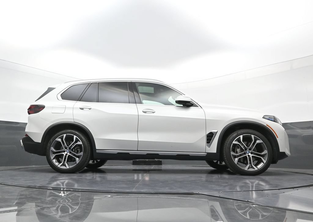 New 2026 BMW X5 xDrive40i AWD/4WD image 29