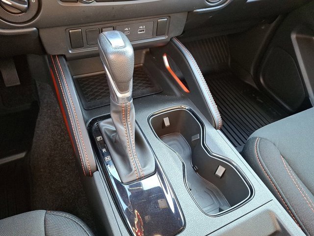 Used 2023 Nissan Frontier PRO-4X w/ Technology Package image 17