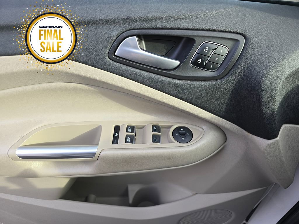 Used 2017 Ford Escape Titanium image 24