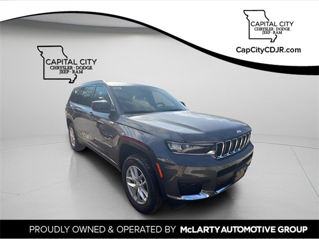 New 2025 Jeep Grand Cherokee L Laredo image 1