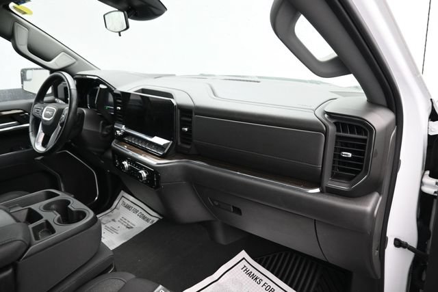 Used 2024 GMC Sierra 1500 Elevation AWD/4WD image 8