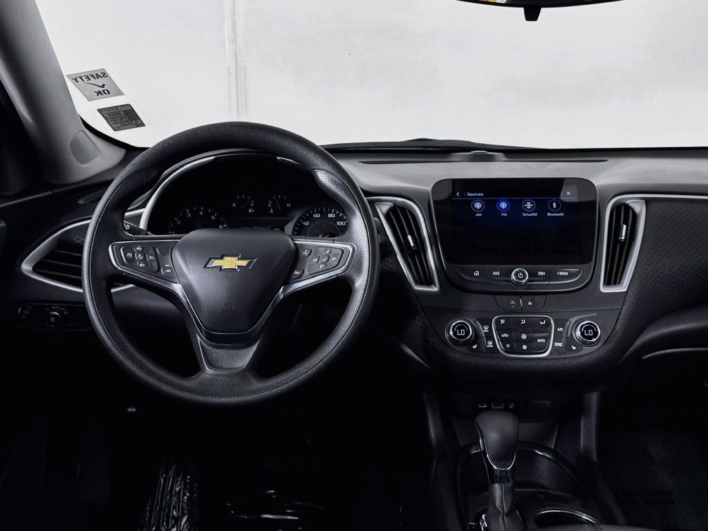 Used 2024 Chevrolet Malibu LT FWD image 16