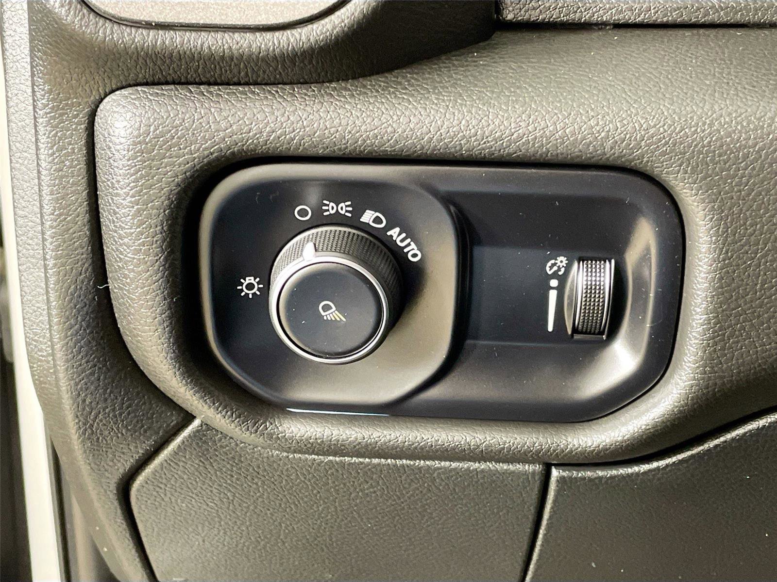 Used 2022 RAM 2500 Tradesman image 10