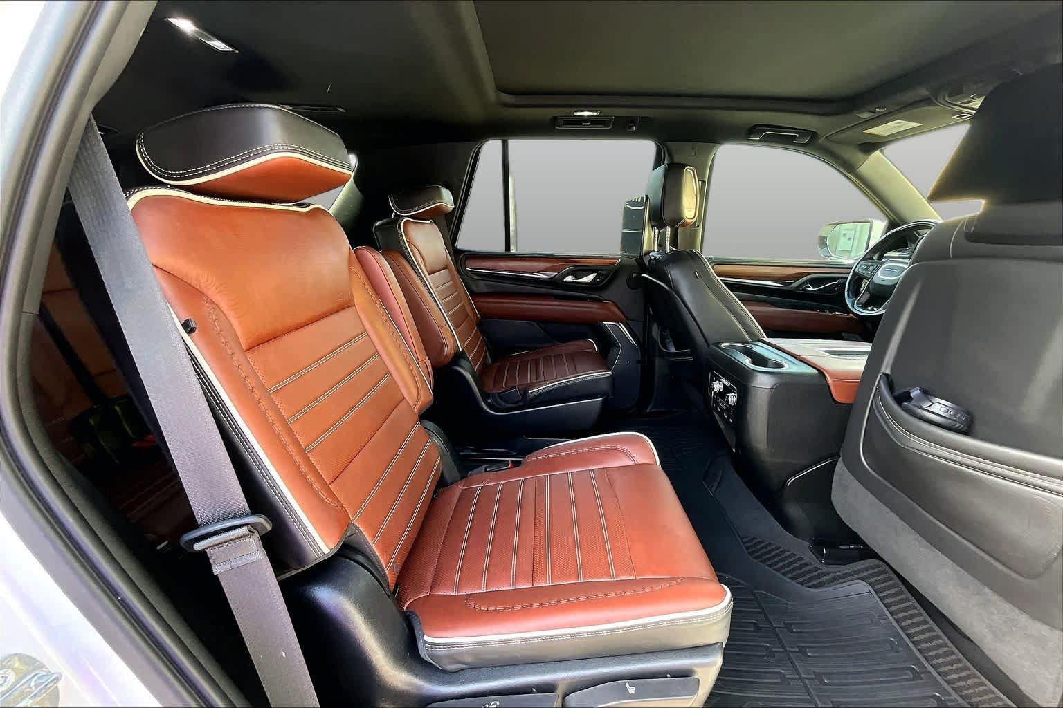 Used 2023 GMC Yukon Denali Ultimate AWD/4WD image 23