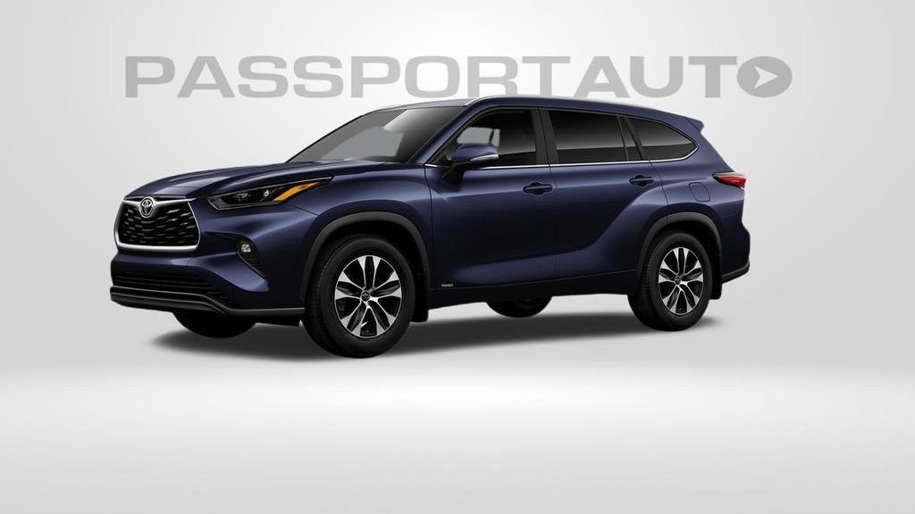 New 2026 Toyota Highlander XLE AWD/4WD image 2