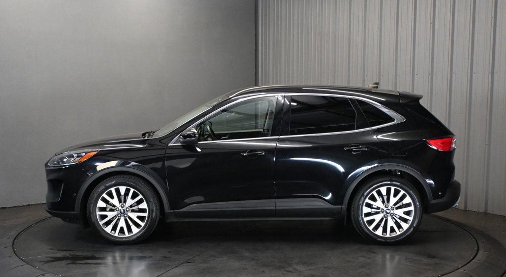 Used 2020 Ford Escape Titanium FWD image 8