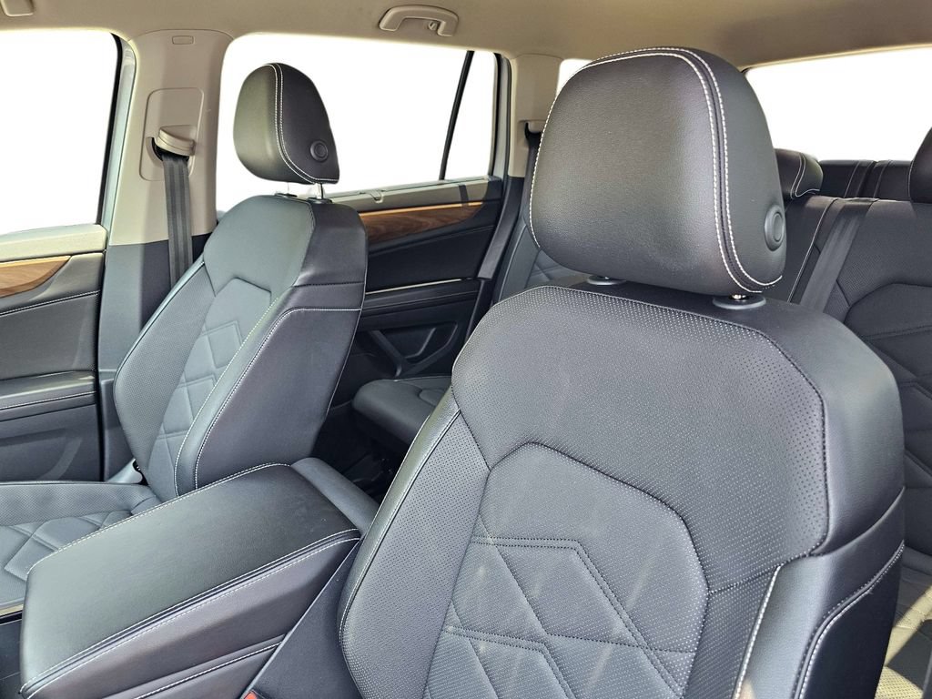 Used 2024 Volkswagen Atlas SE AWD/4WD image 18