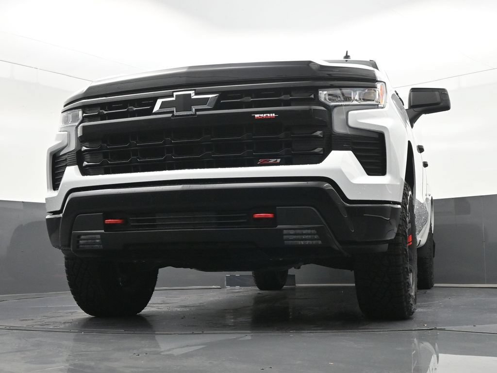 Used 2024 Chevrolet Silverado 1500 LT Trail Boss AWD/4WD image 30