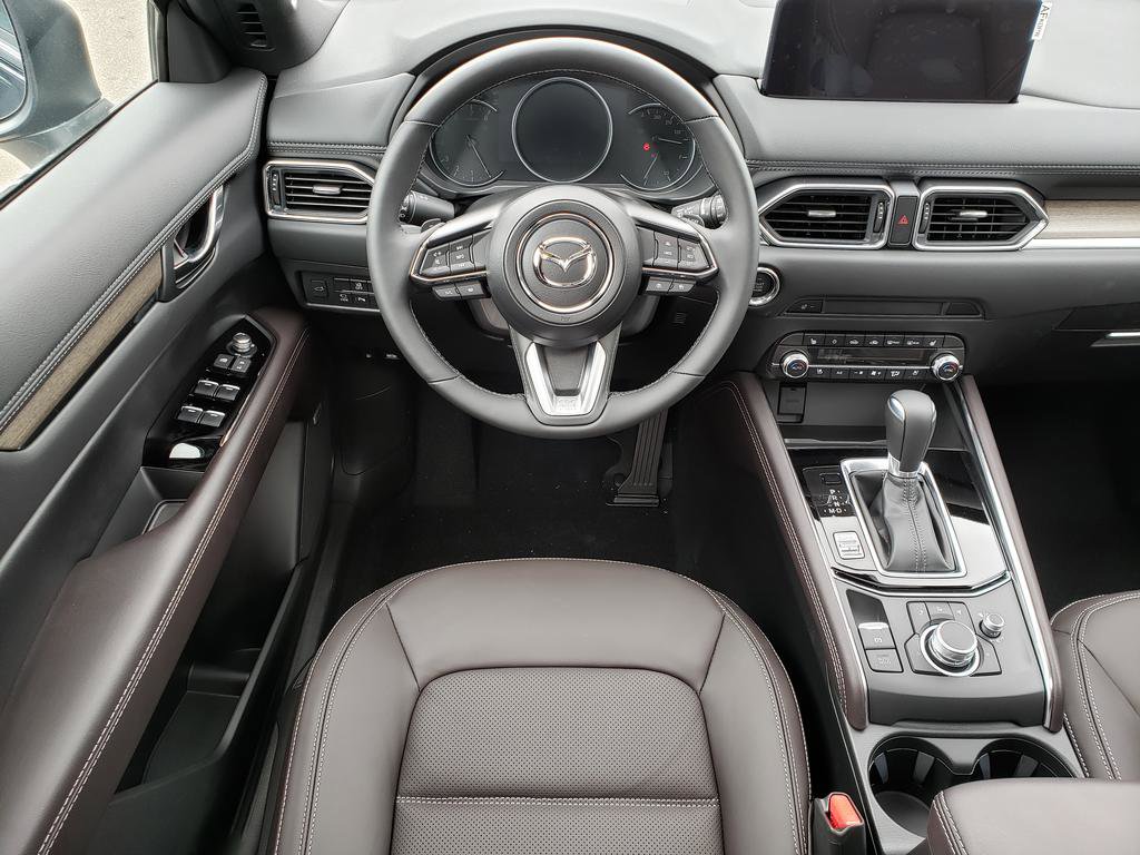 New 2025 MAZDA CX-5 Signature image 10