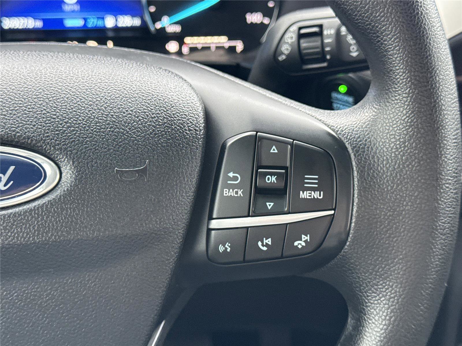 Used 2021 Ford Escape SE image 17