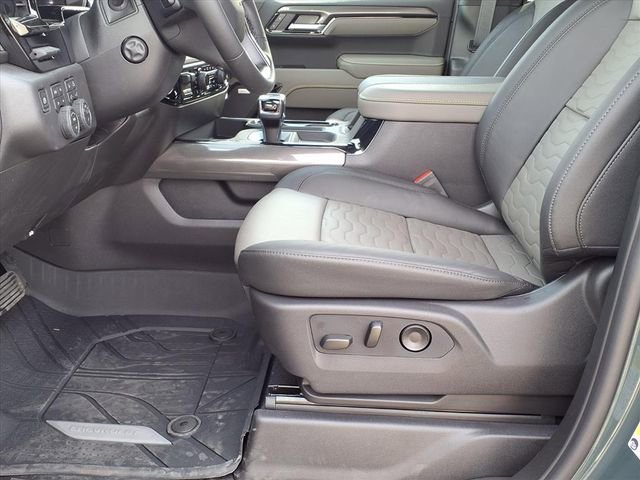 New 2026 Chevrolet Silverado 1500 ZR2 image 13