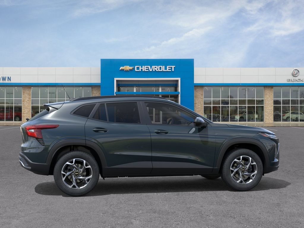 New 2026 Chevrolet Trax LT w/ Driver Confidence Package FWD image 5