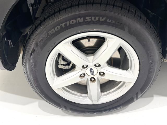 Used 2017 Ford Explorer XLT w/ Equipment Group 201A image 9