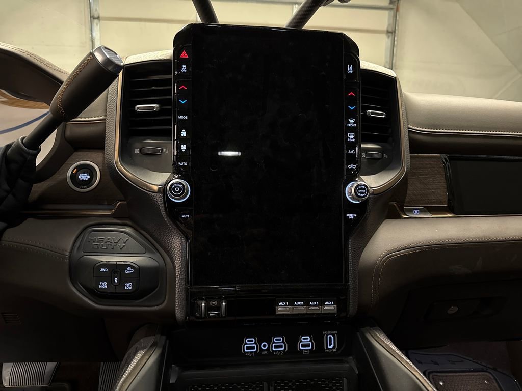 Used 2025 RAM 2500 Limited image 14