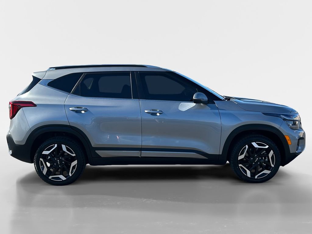 Used 2024 Kia Seltos SX w/ SX Sunroof Package image 6