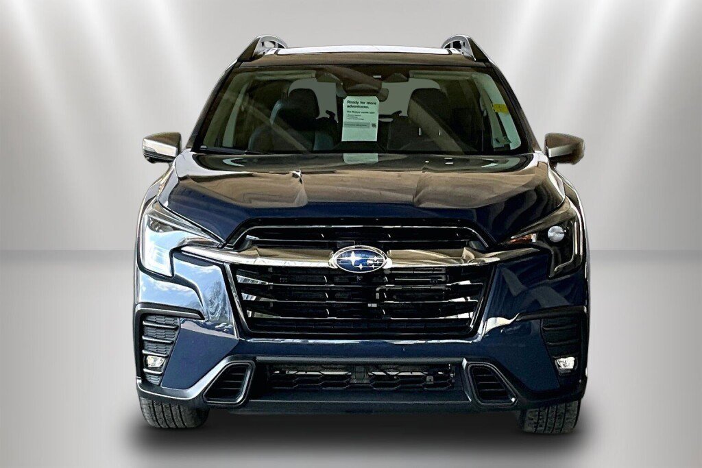 Certified 2023 Subaru Ascent Limited w/ Technology Package AWD/4WD image 2