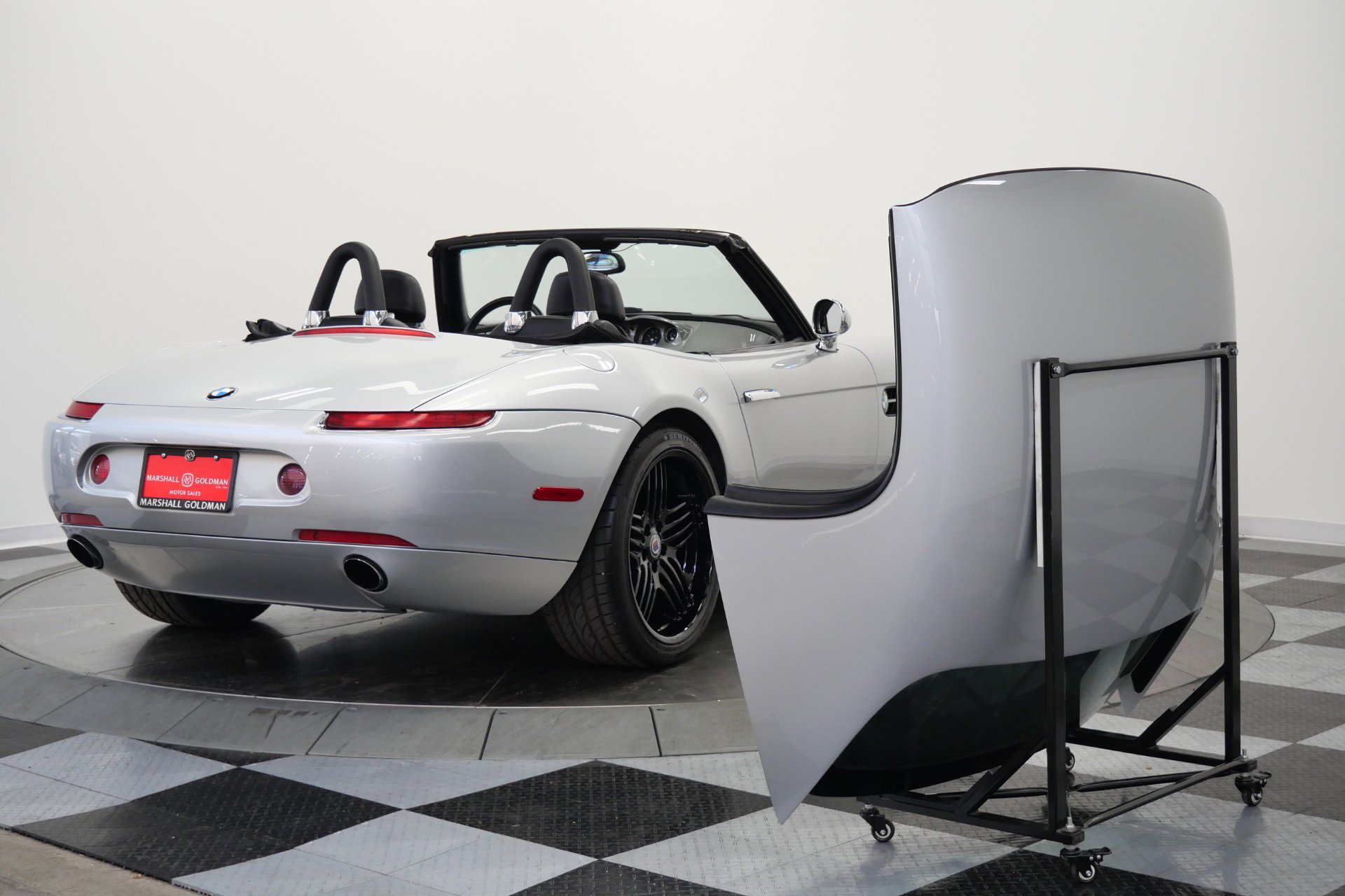 Used 2002 BMW Z8 RWD image 33