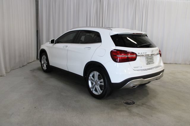 Used 2020 Mercedes-Benz GLA 250 4MATIC w/ Premium Package image 28