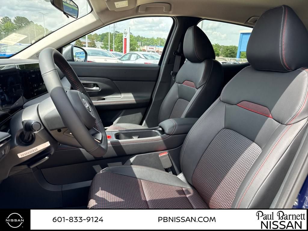 New 2025 Nissan Kicks SR FWD image 22