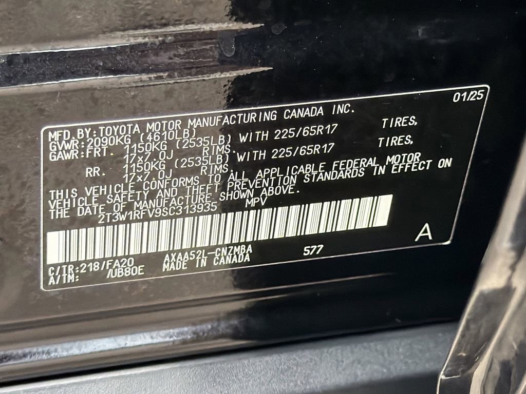 Used 2025 Toyota RAV4 XLE FWD image 32