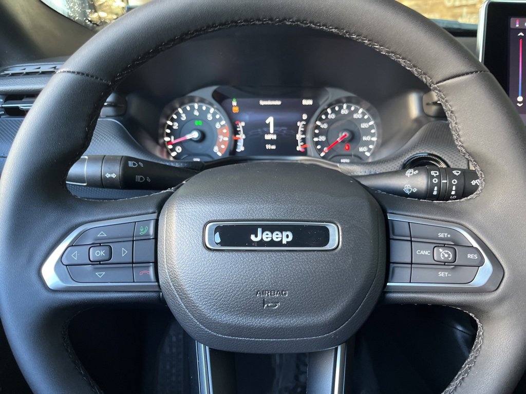 New 2026 Jeep Compass Latitude image 35