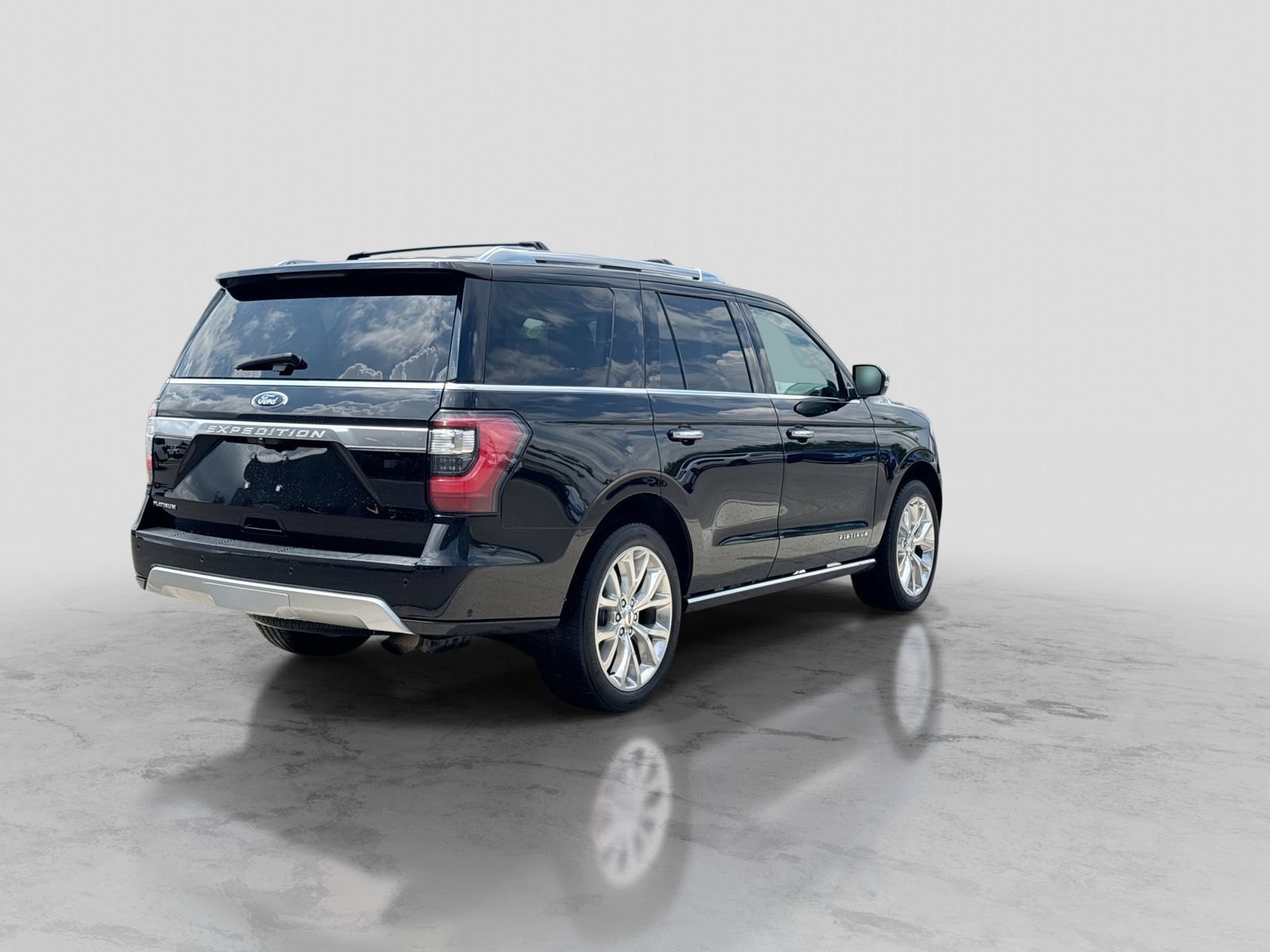 Used 2019 Ford Expedition Platinum AWD/4WD image 8