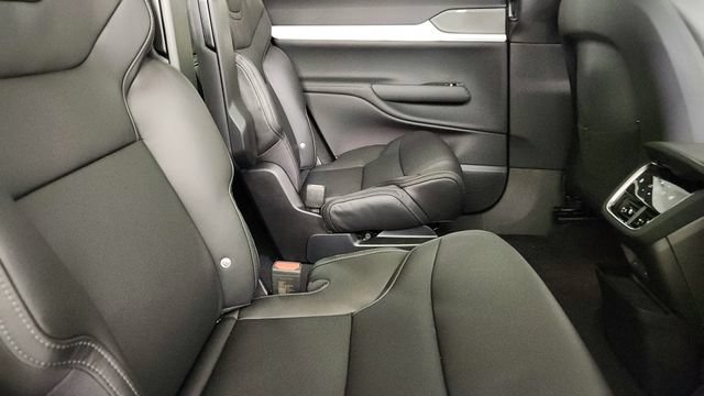 New 2026 Volvo EX90 Ultra AWD/4WD image 33