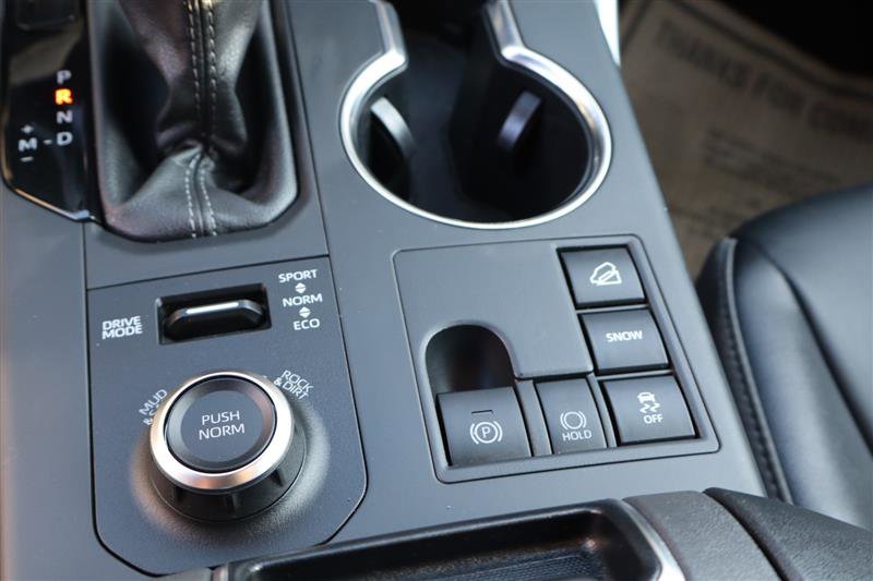 Used 2025 Toyota Highlander XSE image 22