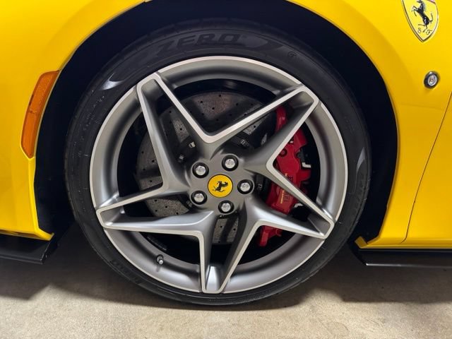 Used 2020 Ferrari F8 Tributo RWD image 39