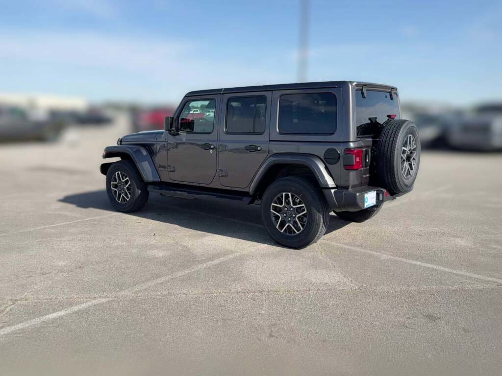 New 2026 Jeep Wrangler Sahara image 8