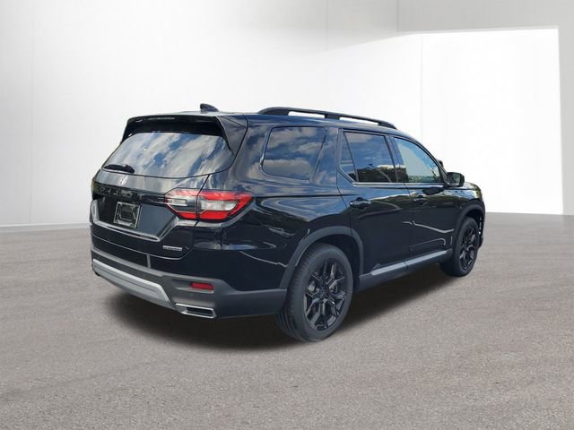 New 2025 Honda Pilot Touring image 13