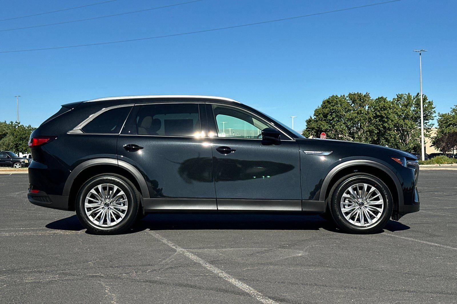 New 2025 MAZDA CX-90 3.3 Turbo w/ Preferred Package image 4