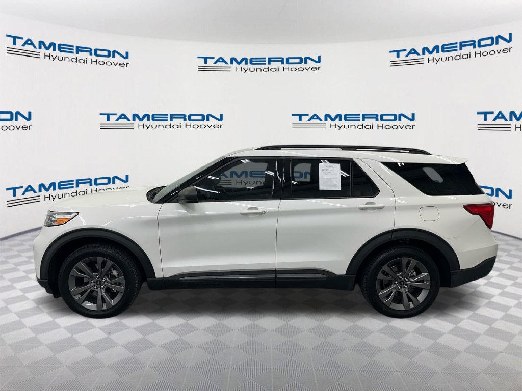 Used 2021 Ford Explorer XLT w/ Equipment Group 202A RWD image 2