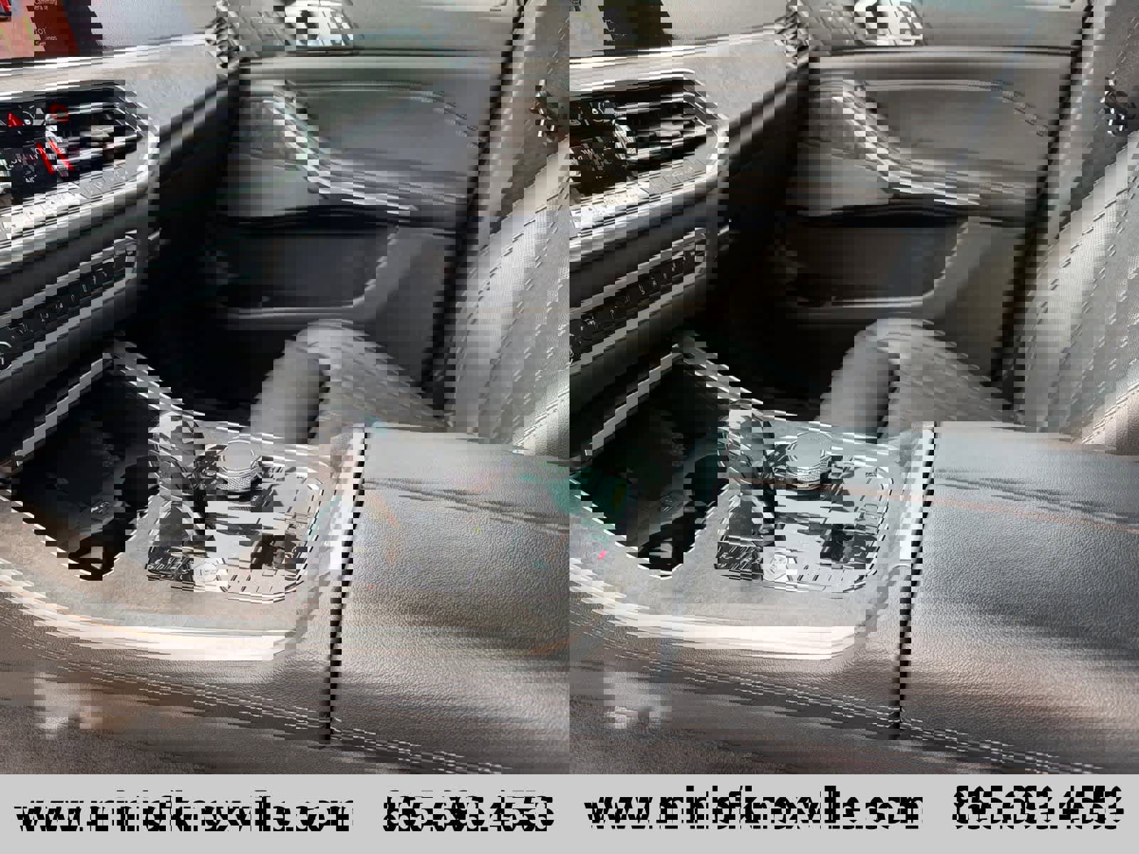 Used 2019 BMW X5 xDrive50i w/ M Sport Package image 14