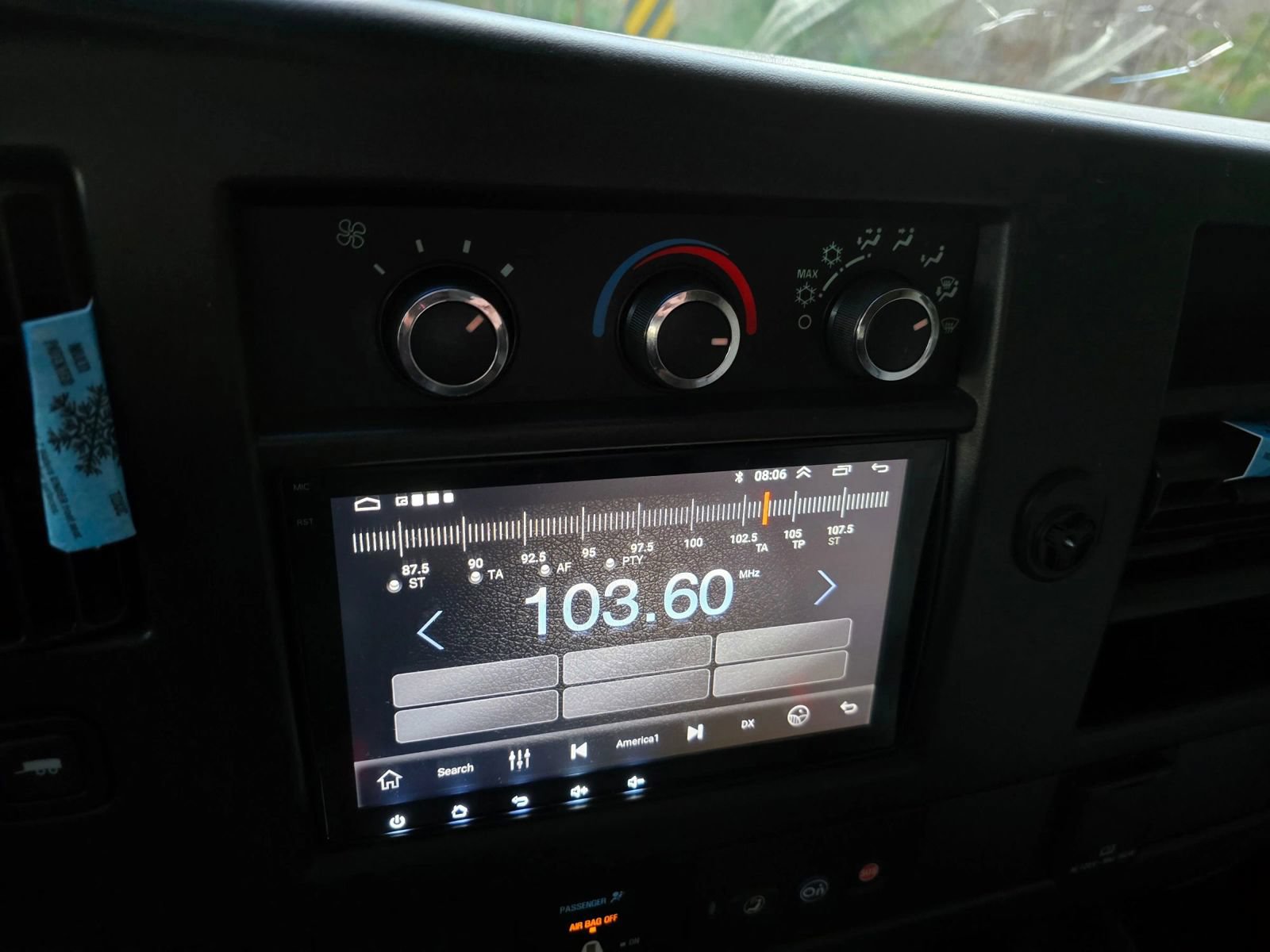 Used 2015 Chevrolet Express 3500 LT w/ LT Preferred Equipment Group RWD image 27