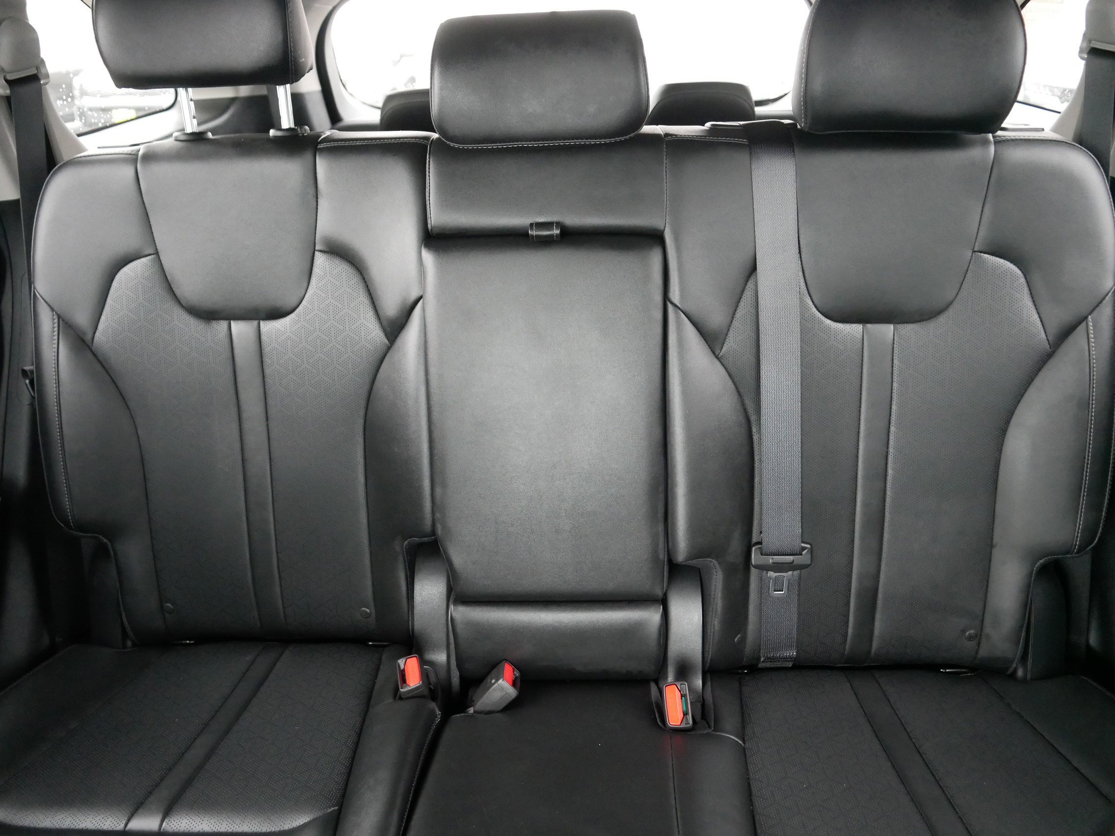 Certified 2023 Kia Sorento S w/ Panoramic Sunroof Package image 13