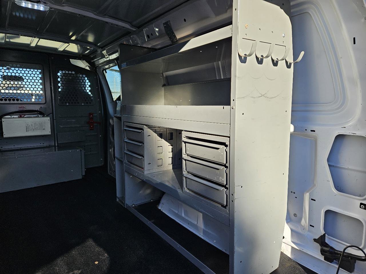 Used 2014 Ford E-250 and Econoline 250 E-250 HD 138 WB, For Sale In w/ Power Group image 20