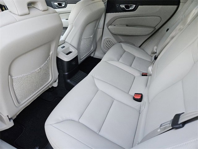 Used 2025 Volvo XC60 T8 Core w/ Climate Package image 32