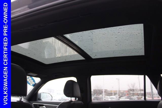 Used 2022 Volkswagen Atlas Cross Sport SE w/ Panoramic Sunroof Package image 29