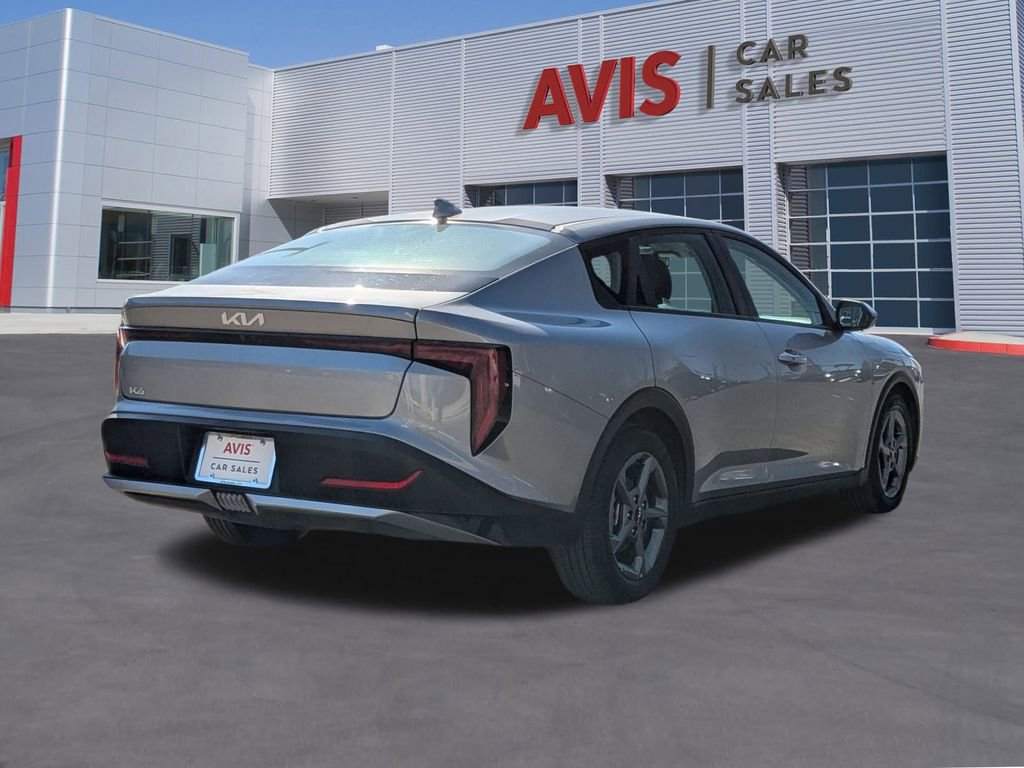 Used 2025 Kia K4 LXS image 6