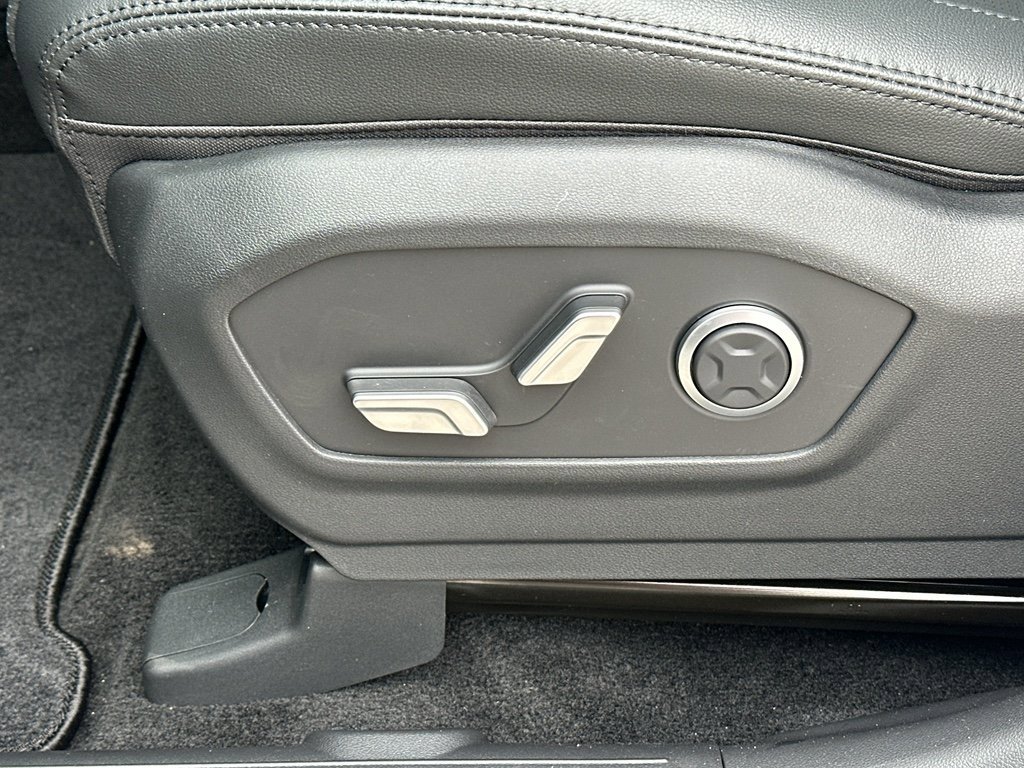 New 2026 Hyundai Santa Fe Limited AWD/4WD image 28