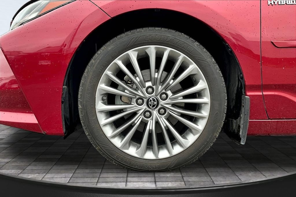 Used 2019 Toyota Avalon Limited w/ Advanced Safety Package FWD image 30