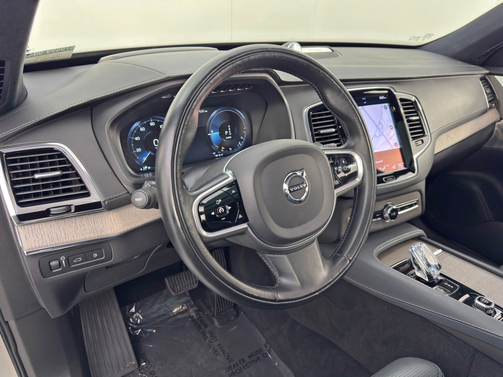 Used 2020 Volvo XC90 T8 Inscription w/ Protection Package image 14